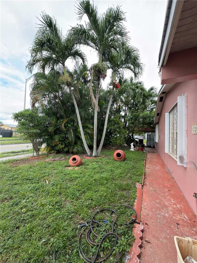 3205 W 14th Ave, Hialeah FL 33012
