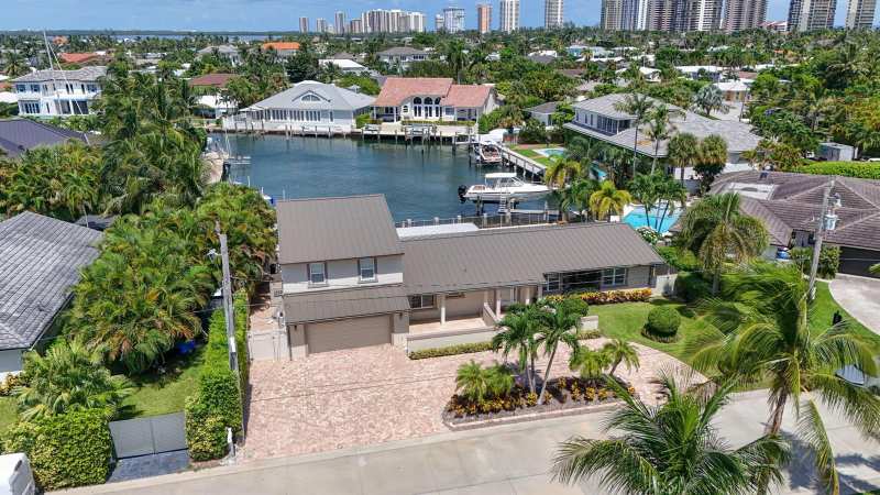 1180 Singer Drive, Riviera Beach FL 33404