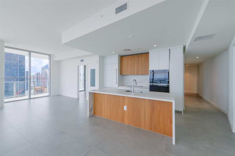1400 Biscayne Blvd # 4201, Miami FL 33132
