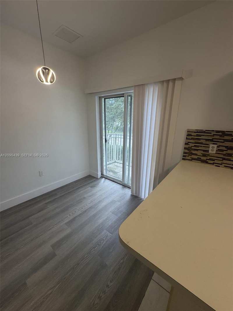 2720 NE 3rd Dr # 202, Homestead FL 33033