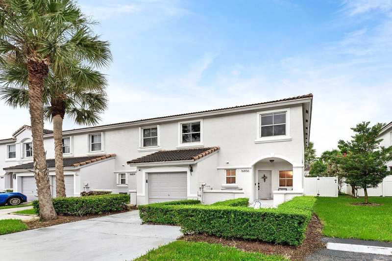 16856 SW 1ST Place, Pembroke Pines FL 33027