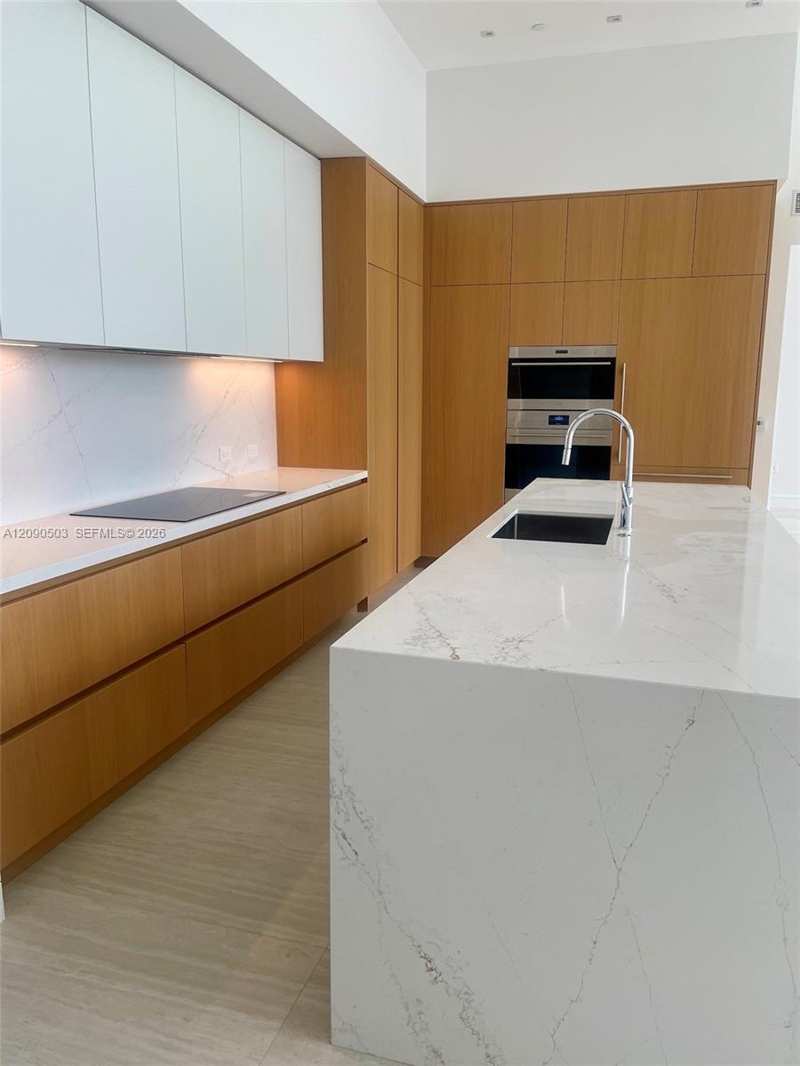 2321 SE 17th St # 201, Fort Lauderdale FL 33316