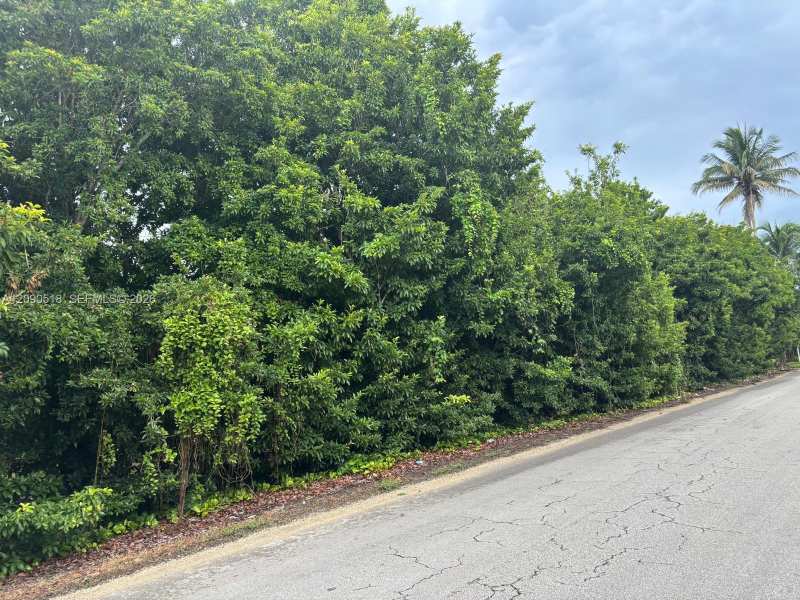 24350 SW 182 AVE, Homestead FL 33031