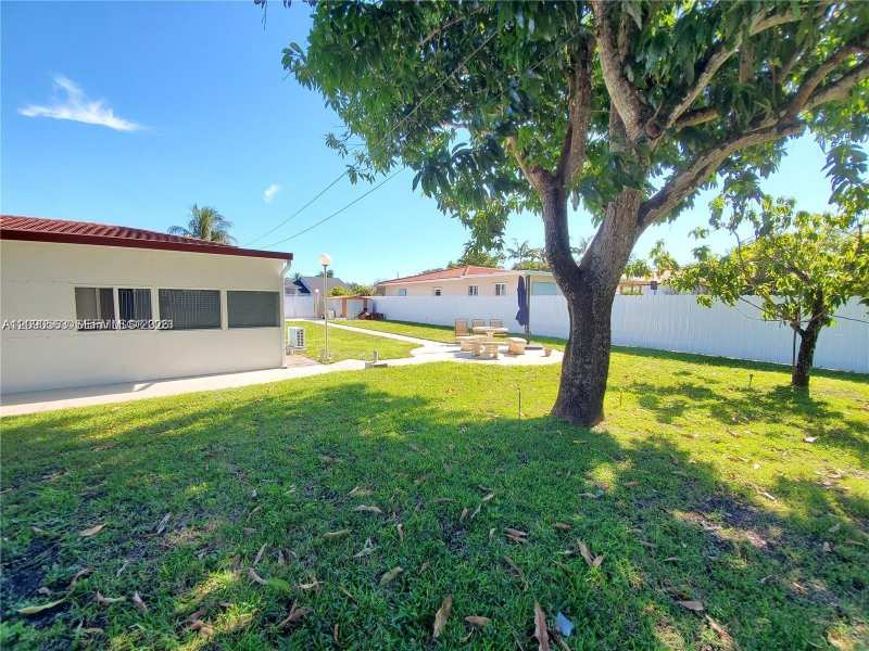 140 Iroquois St # A, Miami Springs FL 33166