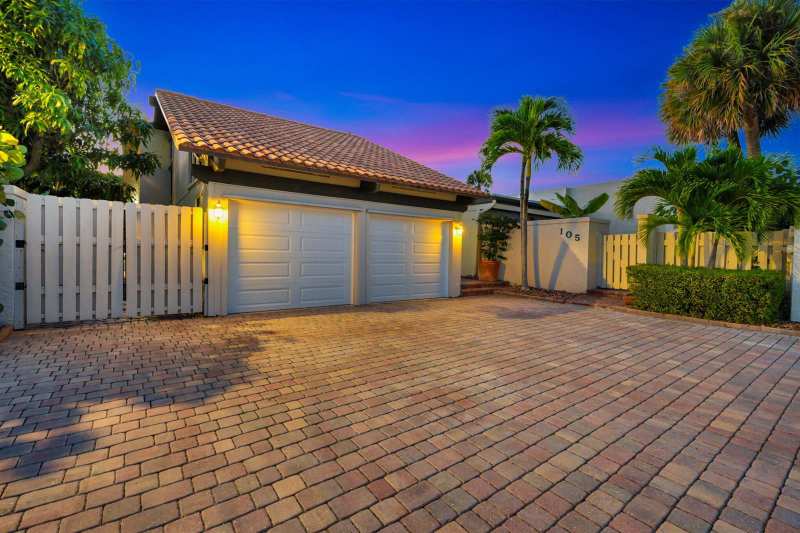 105 SANDPIPER Circle W, Jupiter FL 33477