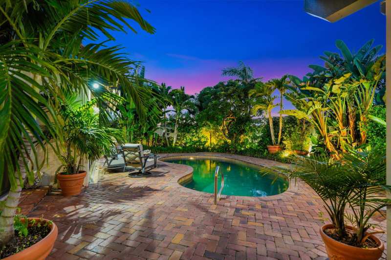 105 SANDPIPER Circle W, Jupiter FL 33477