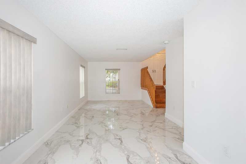 4254 SW 72ND Way, Davie FL 33314