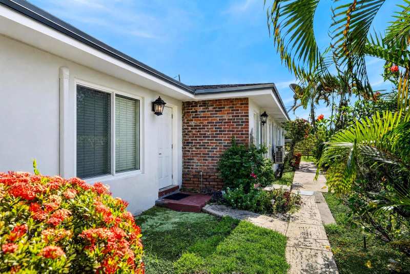 27 NW 14TH Avenue, Delray Beach FL 33444