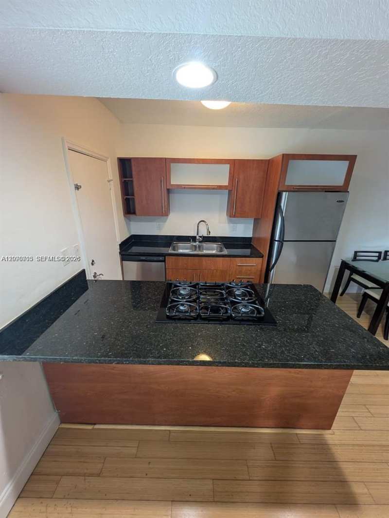 10101 W Bay Harbor Dr # 9, Bay Harbor Islands FL 33154