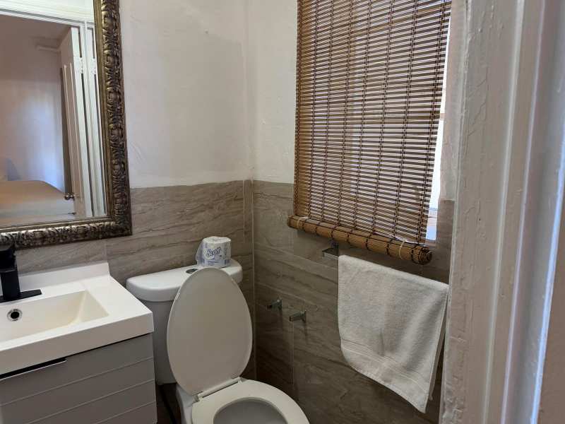 380 S FEDERAL Highway # 11, Dania Beach FL 33004
