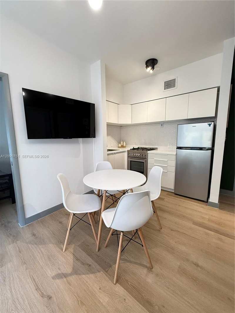 1320 Drexel Ave # 302, Miami Beach FL 33139