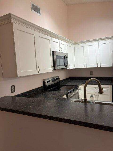 223 SPRINGDALE Circle, Palm Springs FL 33461