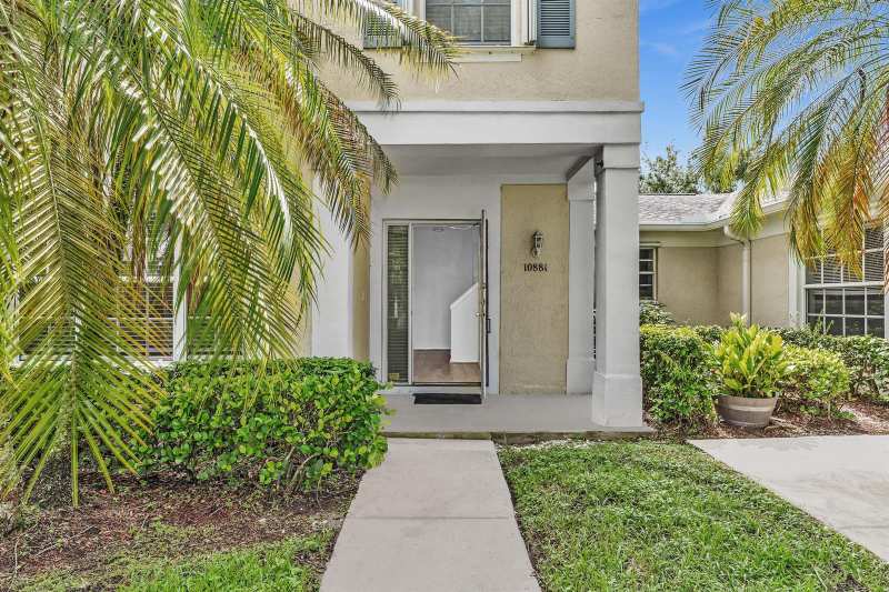 10881 Sea Hibiscus Lane, Tamarac FL 33321