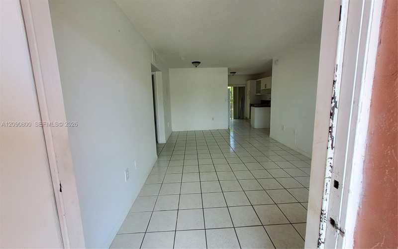5810 W 18th Ln # 101, Hialeah FL 33012