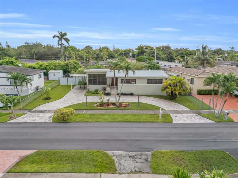3121 SW 84th Ct, Miami FL 33155