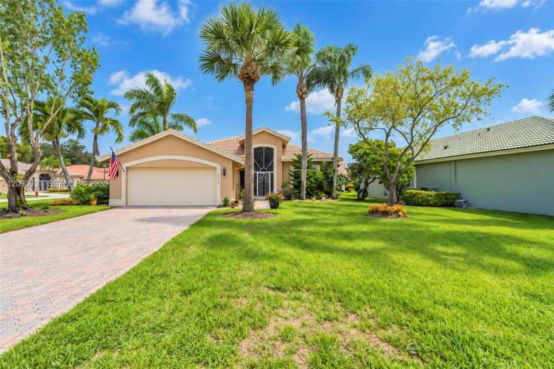 8795 Via Tuscany Dr, Boynton Beach FL 33472