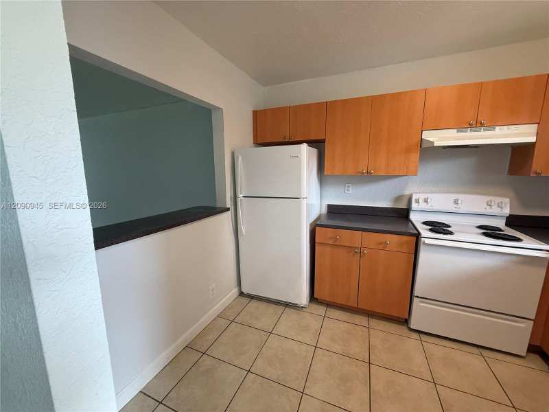 4865 NW 9th Dr # 4865, Plantation FL 33317