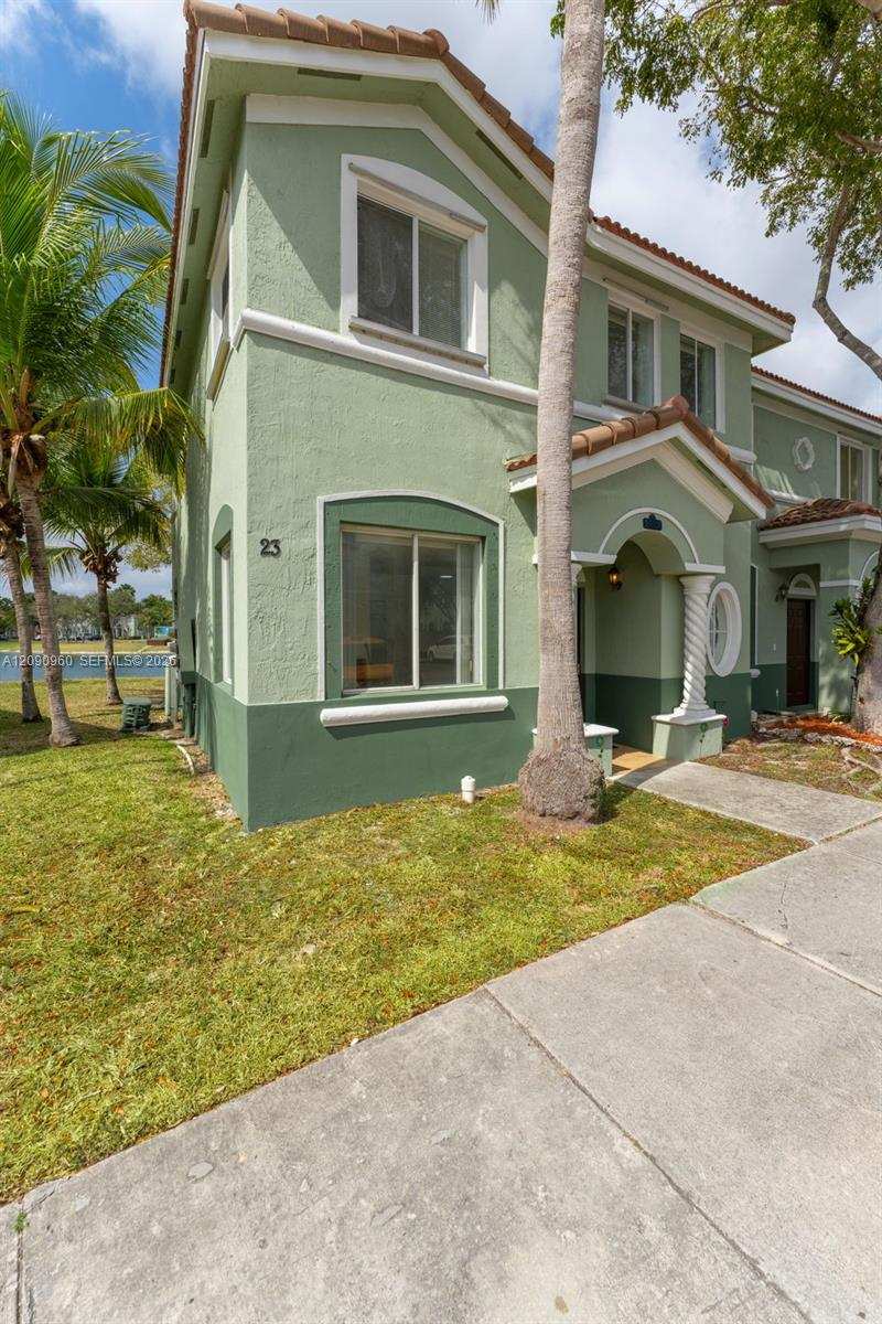 2712 SE 15th Pl, Homestead FL 33035