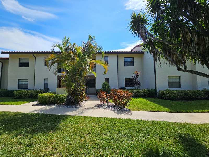 21815 Arriba Real # 12e, Boca Raton FL 33433