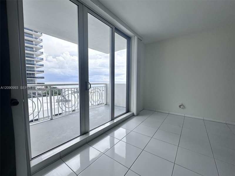 5825 Collins Ave # 8E, Miami Beach FL 33140