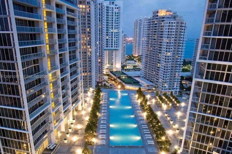 475 Brickell Ave # 3709, Miami FL 33131
