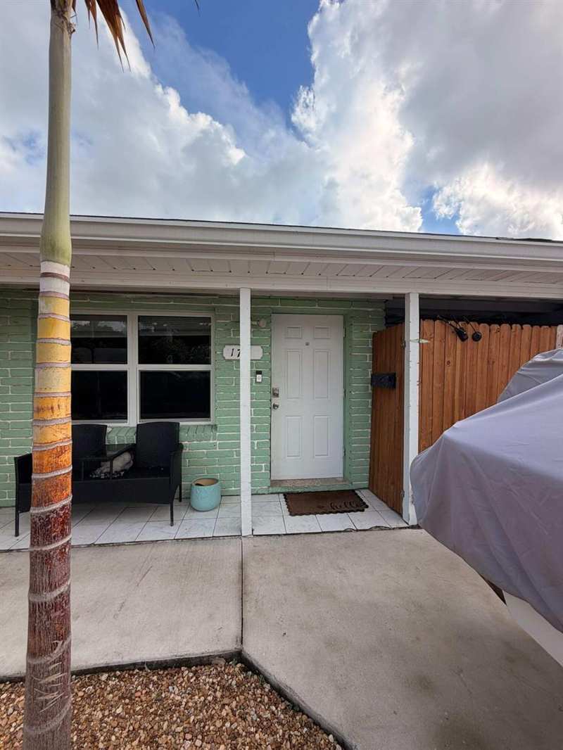 175 E 24TH Street, Riviera Beach FL 33404