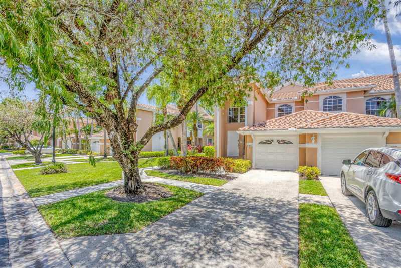 222 Legendary Circle, Palm Beach Gardens FL 33418