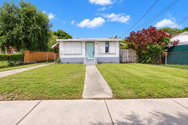 526 NW 44th Ave, Miami FL 33126