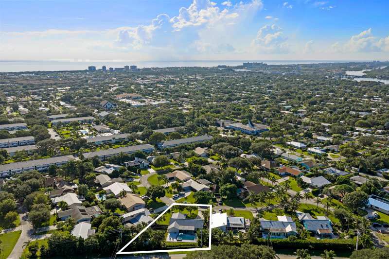 4456 Nicole Circle, Jupiter FL 33469