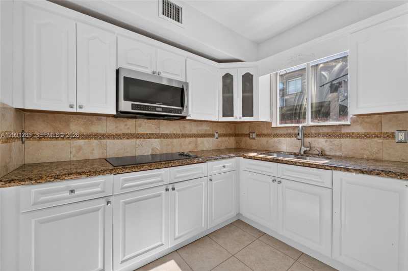 7221 NW 174th Ter # 102, Hialeah FL 33015