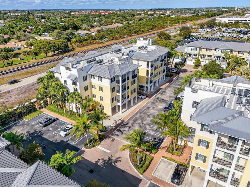 225 S Latitude Circle # 302, Delray Beach FL 33483