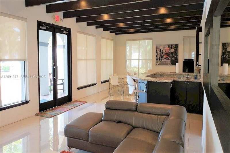 4520 NW 107th Ave # 10, Doral FL 33178