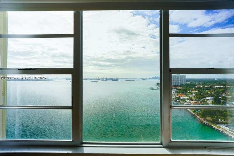 11111 Biscayne Blvd # 20E, Miami FL 33181