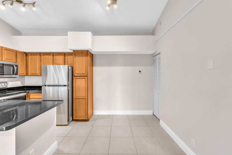 601 LYONS Road # 7201, Coconut Creek FL 33063