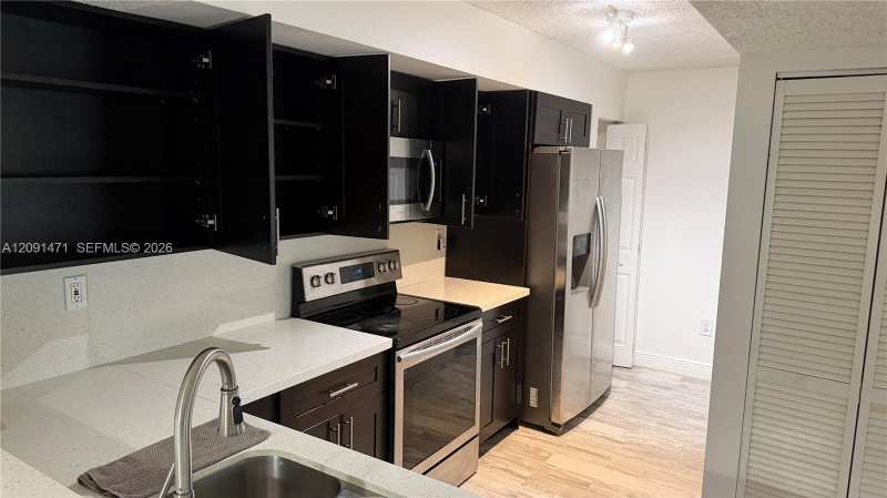 8600 SW 212th St # 205, Cutler Bay FL 33189
