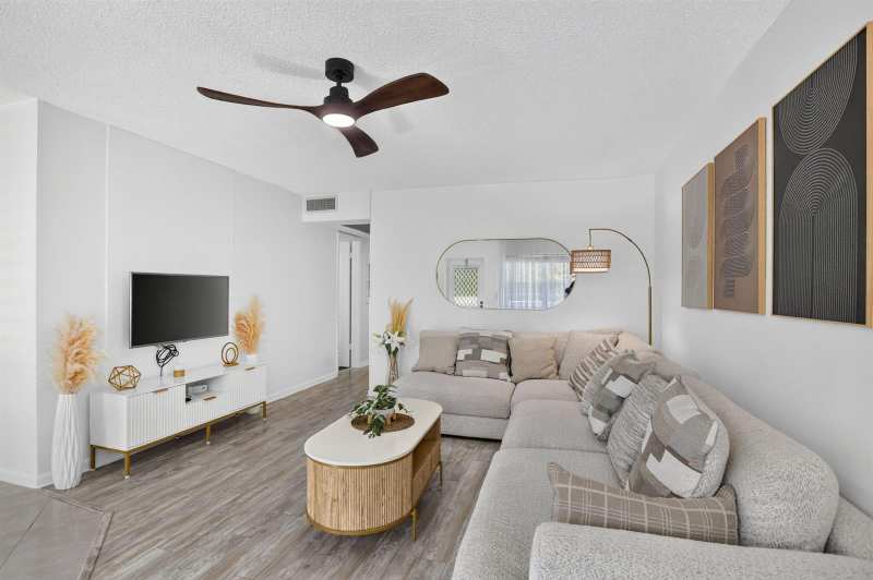 539 Durham S, Deerfield Beach FL 33442