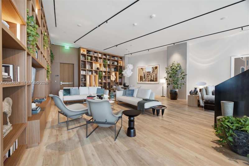 1400 Biscayne Blvd # 502, Miami FL 33132