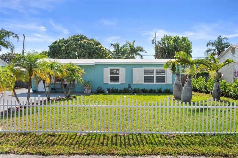 503 N PENNOCK Lane, Jupiter FL 33458