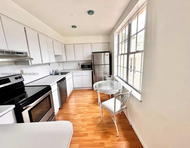 1051 Meridian Ave # 1F, Miami Beach FL 33139