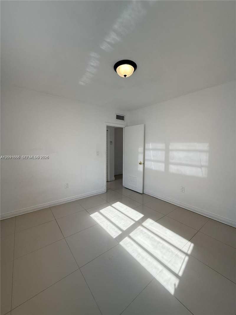 4410 W Flagler St # 111, Miami FL 33134