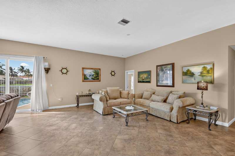 3281 Harness Circle, Wellington FL 33449