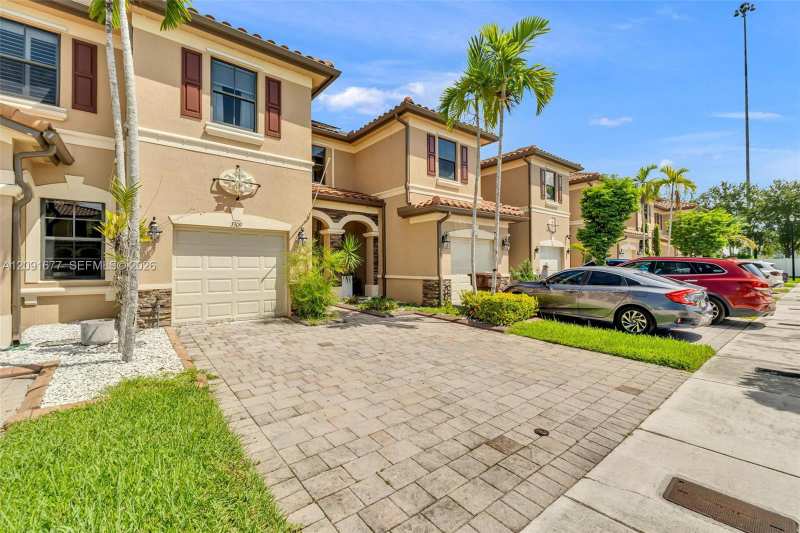 3309 W 91st Ter, Hialeah FL 33018