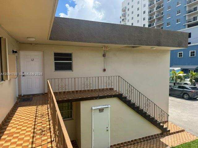 6365 SW 8th St # 12, Miami FL 33144