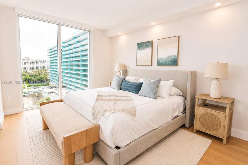 430 Grand Bay Dr # 606, Key Biscayne FL 33149