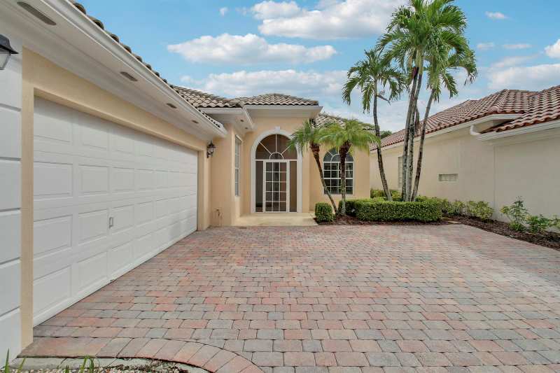 10755 WHARTON Way, Palm Beach Gardens FL 33412