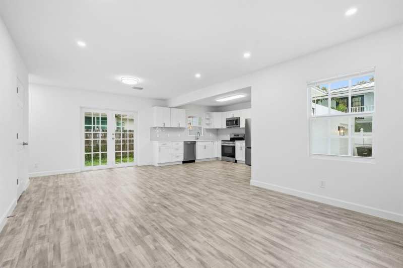5203 N FLAGLER Drive, West Palm Beach FL 33407