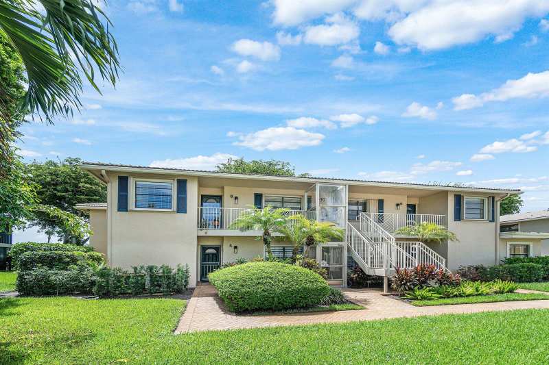 37 Stratford Lane W # D, Boynton Beach FL 33436