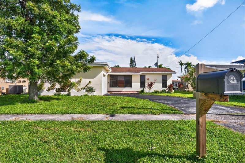 11731 NW 30th Pl, Sunrise FL 33323