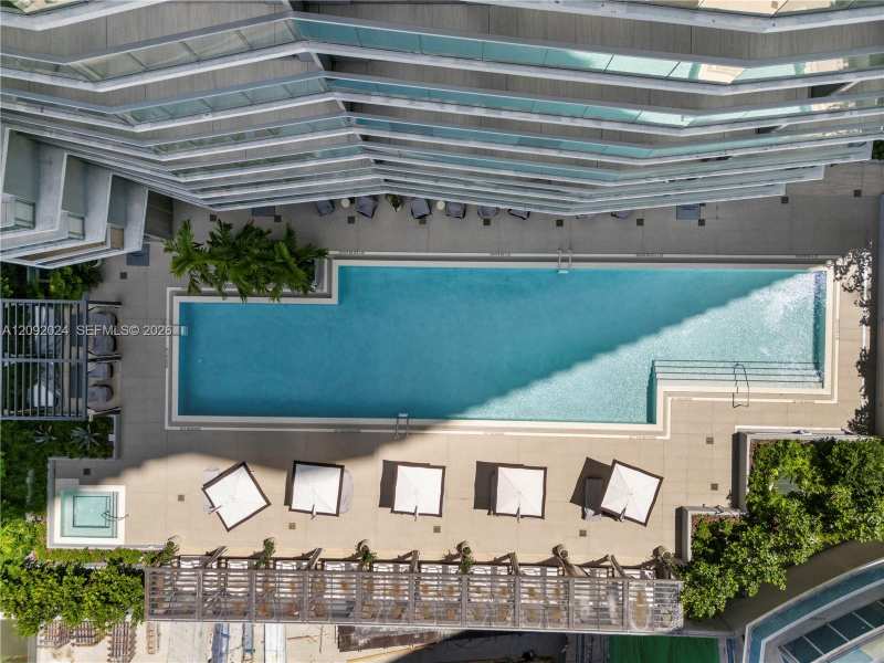 77 SE 5th St # 2502, Miami FL 33131