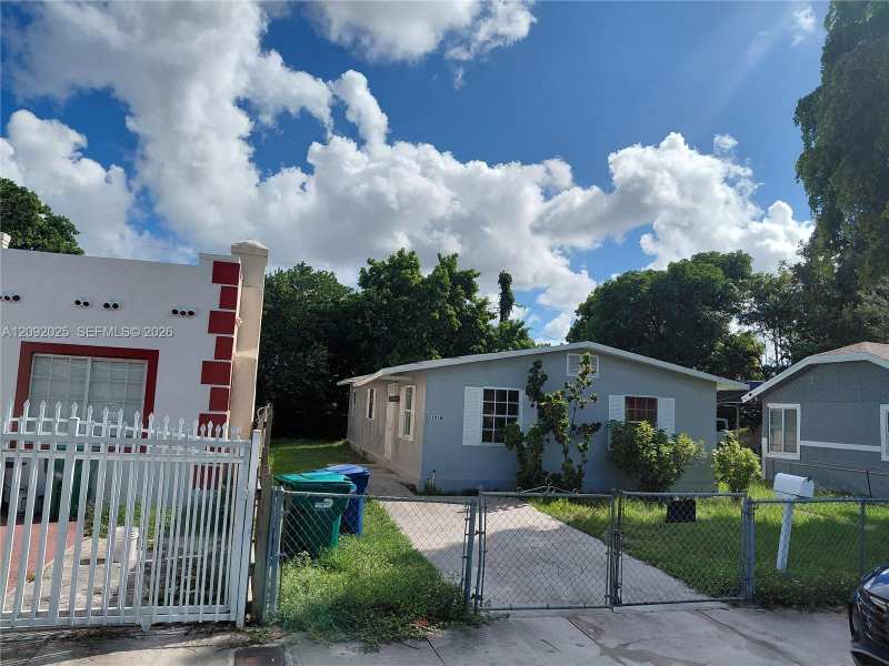 1918 NW 47th St, Miami FL 33142